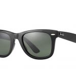 Ray-Ban Original Wayfarer Classic Sunglasses with Black Frame/Green Classic G-15 Lens