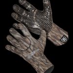 Stormr Stealth Decoy Glove – Mossy Oak Bottomland