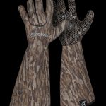 Stormr Stealth Gauntlet Glove – Mossy Oak Bottomland